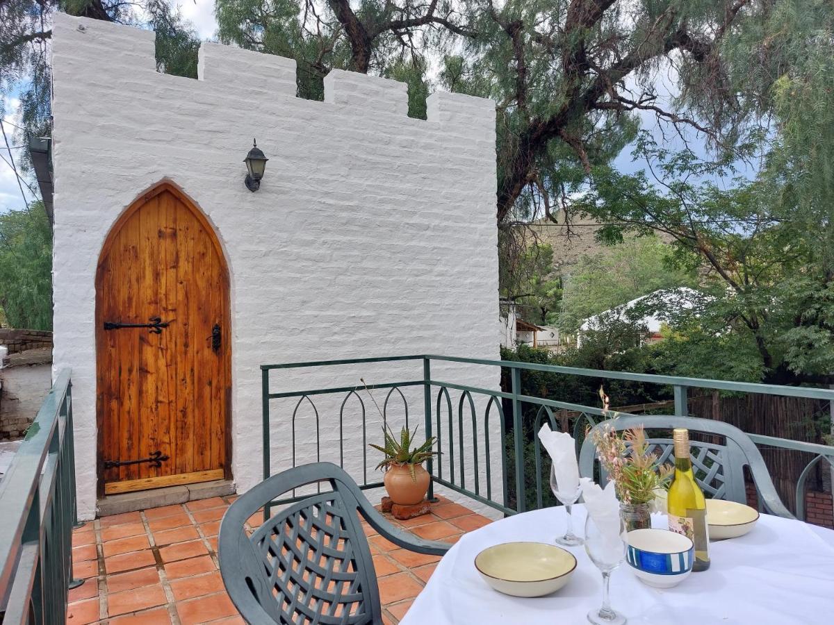 Bethesda Tower Accommodation Nieu-Bethesda Exterior foto